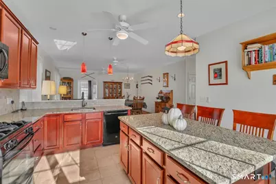 5 Harwood Gardens #5, Cromwell, CT 06416 - Photo 12
