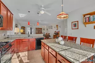 5 Harwood Gardens, Cromwell, CT 06416 - Photo 12