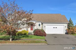 5 Harwood Gardens, Cromwell, CT 06416 - Photo 2