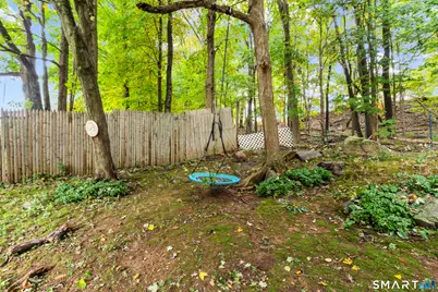 138 Red Robin Road, Naugatuck, CT 06770 - Photo 18