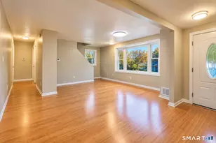 672 Woodward Ave, New Haven, CT 06512 - Photo 8