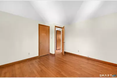 260 Nicholson Street, Newington, CT 06111 - Photo 14