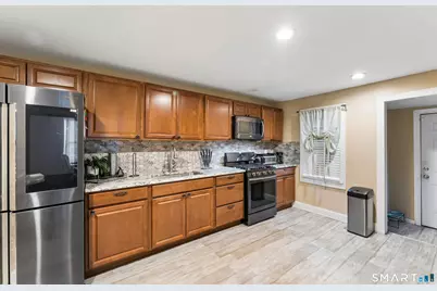 24 High Street, West Haven, CT 06516 - Photo 8