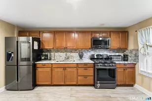 24 High St, West Haven, CT 06516 - Photo 6