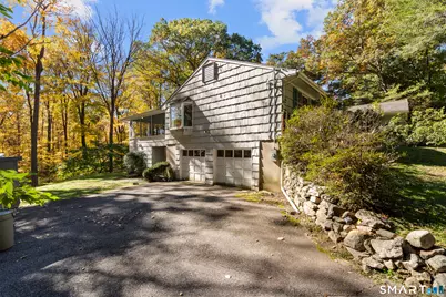55 Bartlett Lane, Stamford, CT 06903 - Photo 4