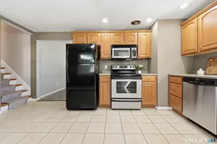 31 Ruth Ann Terrace, Milford, CT 06461 - Photo 12