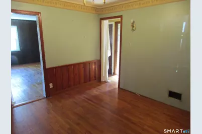 34 Devonshire Road, Milford, CT 06460 - Photo 10