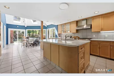 54 Kenmore Road, Bloomfield, CT 06002 - Photo 10
