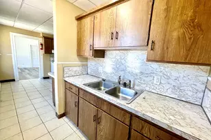 181 Easton Ave, Waterbury, CT 06704 - Photo 6