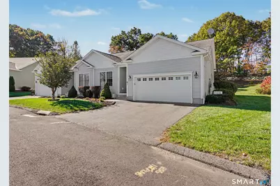 41 Pondview Circle #41, Beacon Falls, CT 06403 - Photo 4