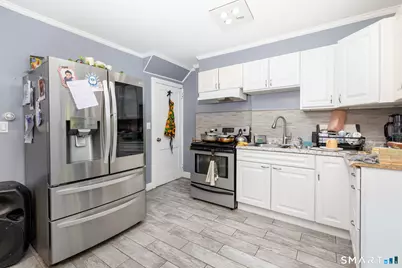 815 New Britain Avenue, Hartford, CT 06106 - Photo 8