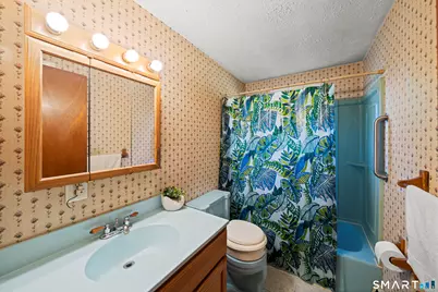 128 Bel Aire Circle, Windsor Locks, CT 06096 - Photo 24