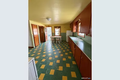 5 Avon Street, Ansonia, CT 06401 - Photo 10