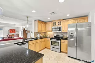 237 Fern St, West Hartford, CT 06119 - Photo 1