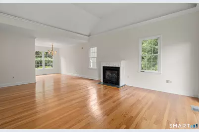 20 Carrie Circle #20, Fairfield, CT 06825 - Photo 8