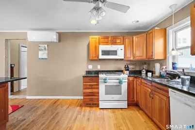 9 Reservoir Street, Bethel, CT 06801 - Photo 12