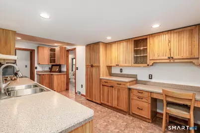 7 Colony Road, Seymour, CT 06483 - Photo 12