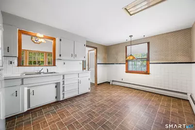 24 Diamond Avenue, Bethel, CT 06801 - Photo 6
