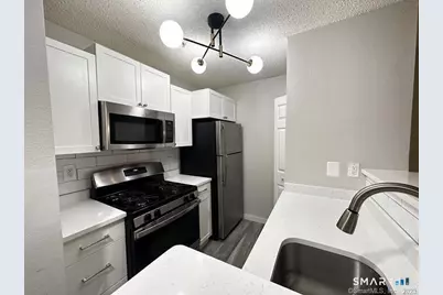 100 Glenbrook Road #2211, Stamford, CT 06902 - Photo 2