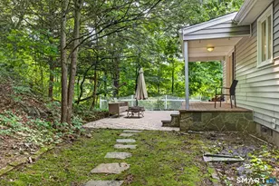 884 Indian Hill Rd, Orange, CT 06477 - Photo 16
