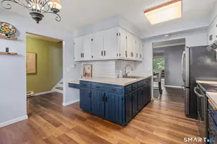 112 Queens Rd, Torrington, CT 06790 - Photo 6