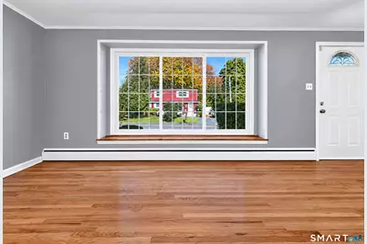 52 Ellsworth Drive, Bloomfield, CT 06002 - Photo 8