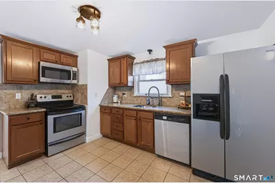 103 West Center Street, Manchester, CT 06040 - Photo 10