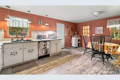 24 Raymond Road, East Hampton, CT 06424 - Photo 4