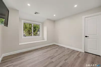 14 Coachlamp Lane, Stamford, CT 06902 - Photo 24