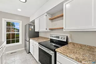 11 Riverview Dr, East Windsor, CT 06088 - Photo 8