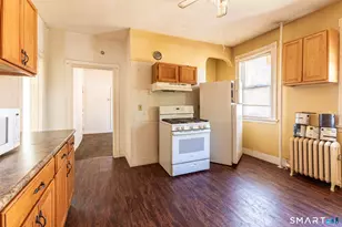 28 Edgewood St, Hartford, CT 06112 - Photo 38