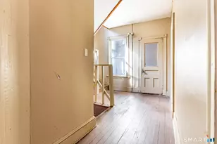 28 Edgewood St, Hartford, CT 06112 - Photo 24