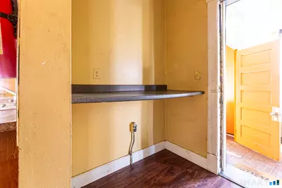 28 Edgewood Street, Hartford, CT 06112 - Photo 36