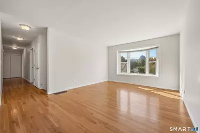 15 Barker Place, Branford, CT 06405 - Photo 4