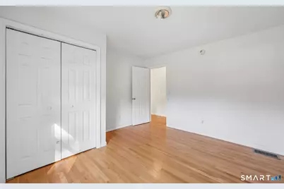 15 Barker Place, Branford, CT 06405 - Photo 12