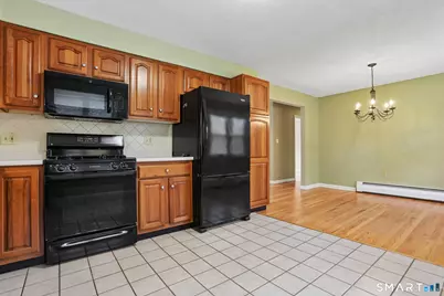 32 Wildwood Lane, East Hampton, CT 06424 - Photo 14