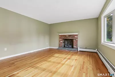 32 Wildwood Lane, East Hampton, CT 06424 - Photo 6