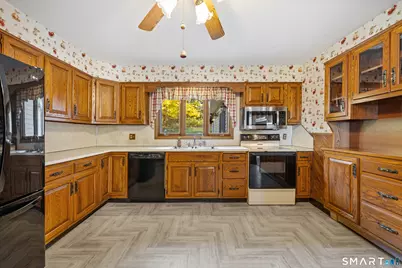 47 Mountain View Drive, Waterbury, CT 06706 - Photo 6