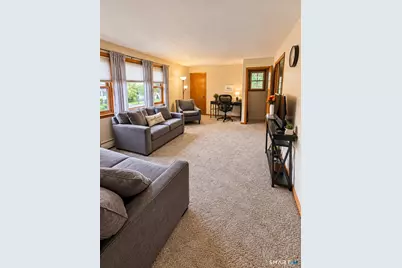 290 Strong Street, East Haven, CT 06512 - Photo 4