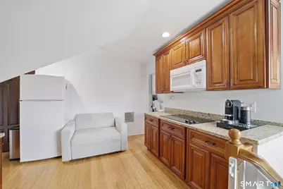 128 Van Buskirk Avenue, Stamford, CT 06902 - Photo 18