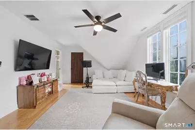 128 Van Buskirk Avenue, Stamford, CT 06902 - Photo 16