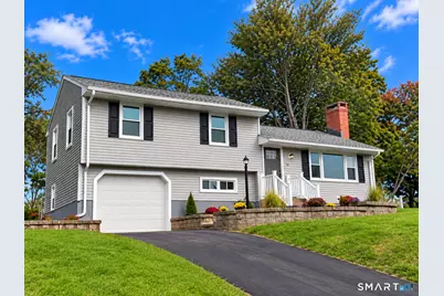 19 Winthrop Boulevard, Cromwell, CT 06416 - Photo 2