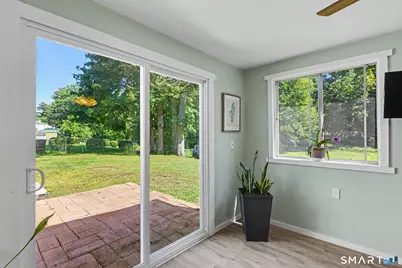 26 Glenwood Street, Enfield, CT 06082 - Photo 32