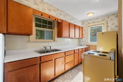 72 Collins Street, Waterbury, CT 06704 - Photo 34