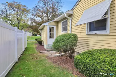 7 Dogwood Lane, Newington, CT 06111 - Photo 6