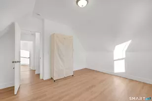 36 Ward Pl, Hartford, CT 06106 - Photo 14