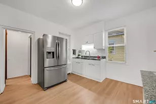 36 Ward Pl, Hartford, CT 06106 - Photo 10