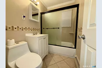 204 Cherry Hill Drive #1B, Bridgeport, CT 06606 - Photo 8