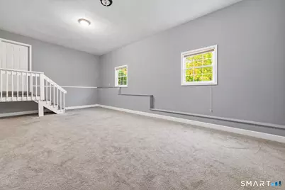 126 Conrad Drive, New Haven, CT 06515 - Photo 32