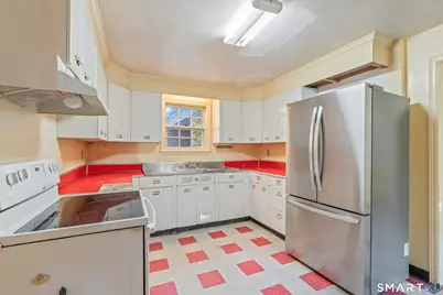 290 Tunxis Road, West Hartford, CT 06107 - Photo 4